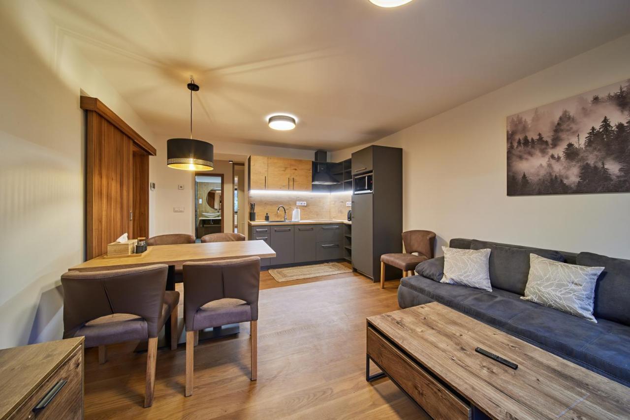Vlci Stopa Apartments Pec pod Sněžkou Kültér fotó