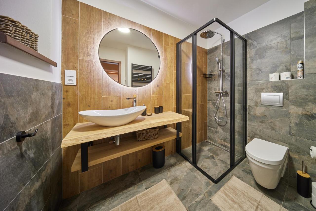Vlci Stopa Apartments Pec pod Sněžkou Kültér fotó